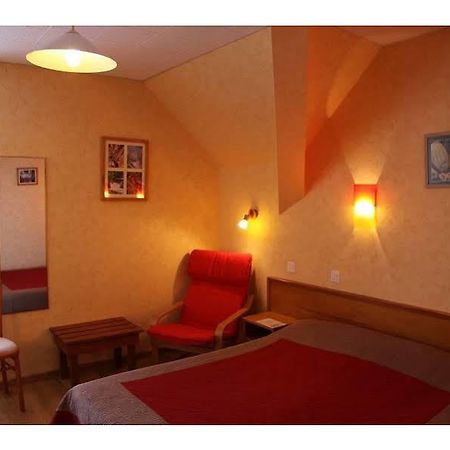 Les Chemins Francis - Modern Hotel Bagnols-les-Bains Eksteriør billede