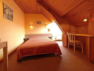 Les Chemins Francis - Modern Hotel Bagnols-les-Bains Eksteriør billede