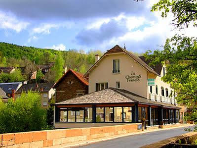 Les Chemins Francis - Modern Hotel Bagnols-les-Bains Eksteriør billede